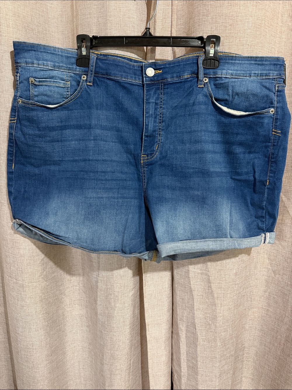 Denim Roll-Cuff Women's Shorts - Blue